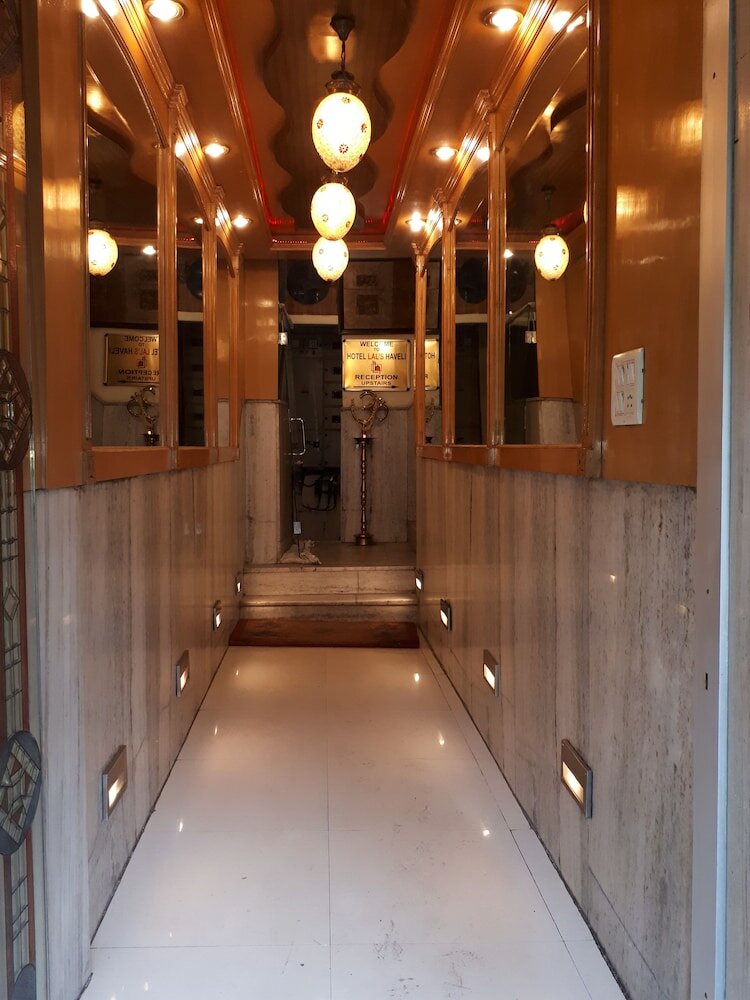 Фото Hotel lals Haveli