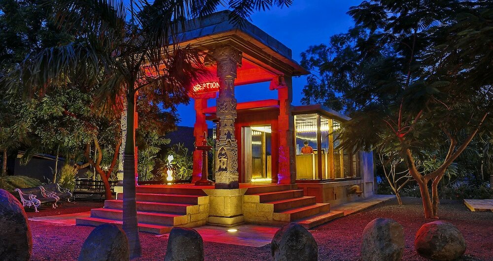 Фото отеля 1