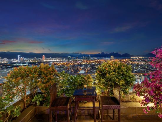 Фото Peninsula Hotel Danang