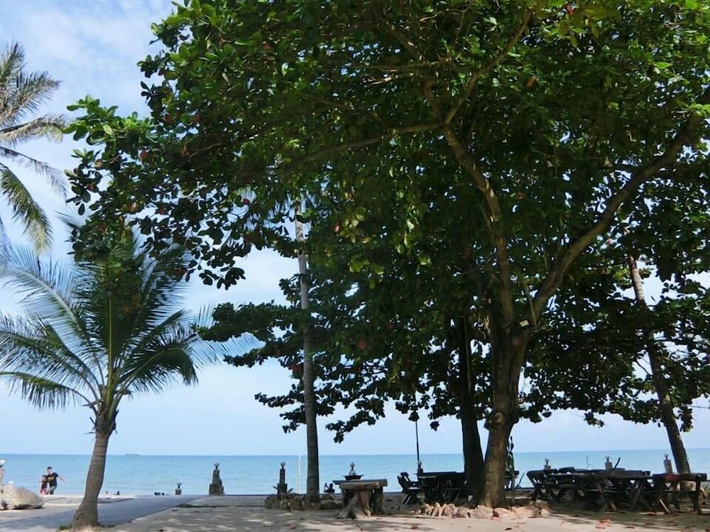 Фото Talkoo Beach Resort Khanom