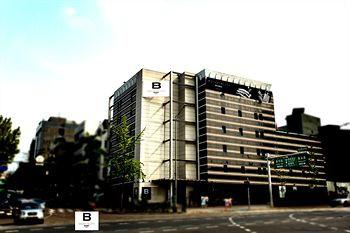 Фото Hongdae Bobo Hotel