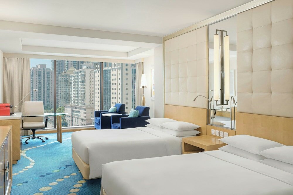 Фото Renaissance Shanghai Yu Garden Hotel