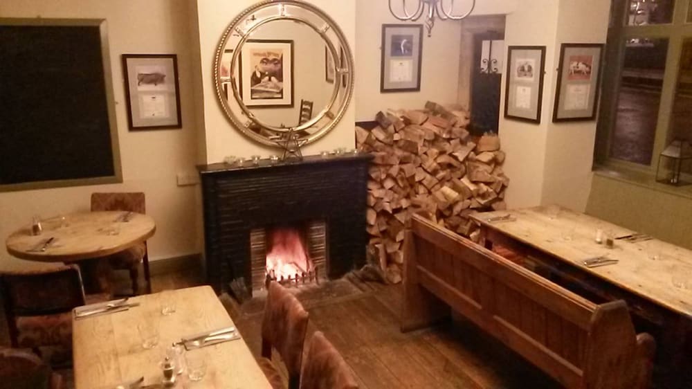 Фото The White Hart Inn