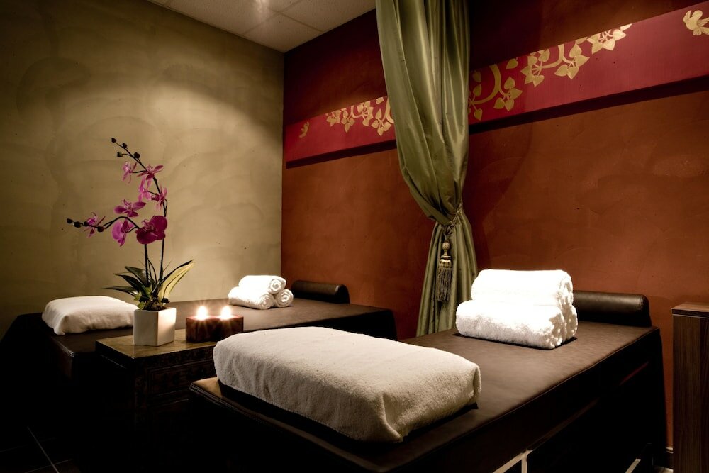 Фото Wharney Hotel