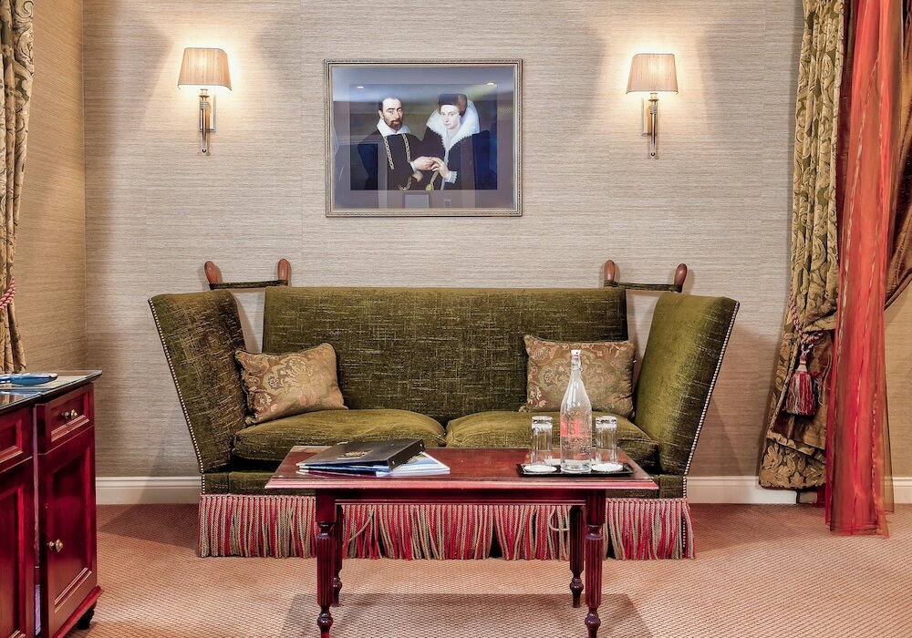 Фото Langley Castle Hotel