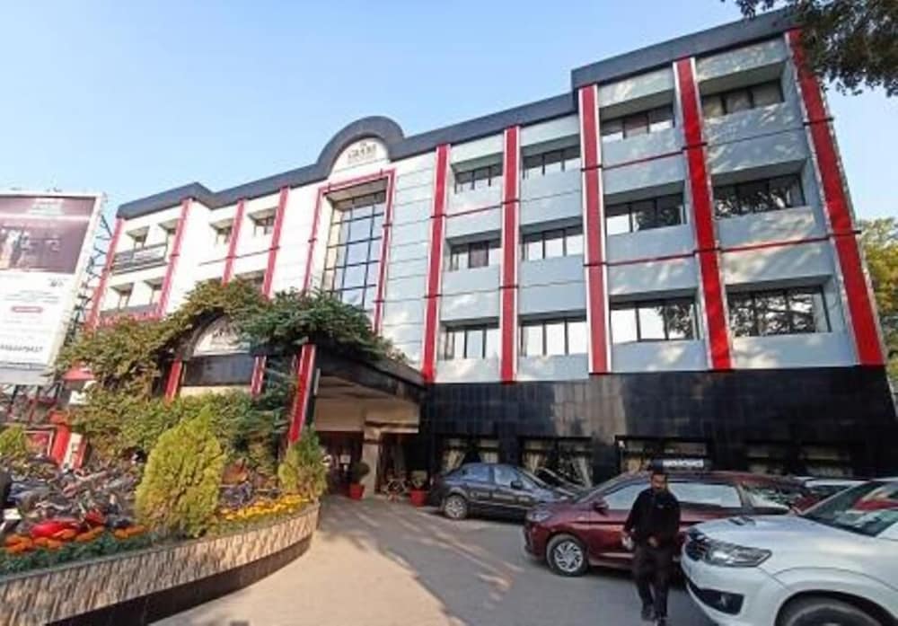 Фото отеля 1