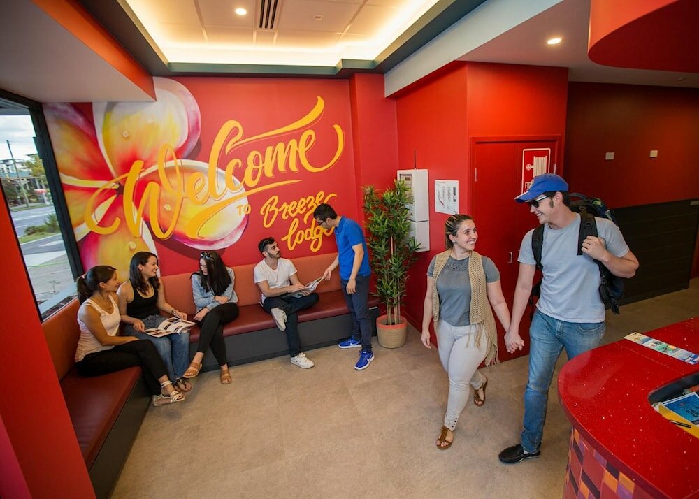 Фото Breeze Lodge - Hostel