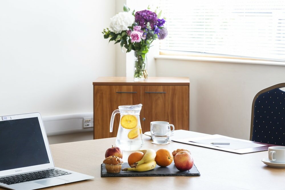 Фото St Giles Heathrow Hotel