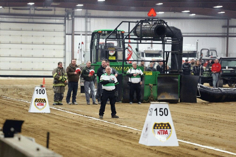 Фото Holiday Inn Express Cloverdale - Greencastle, an Ihg Hotel