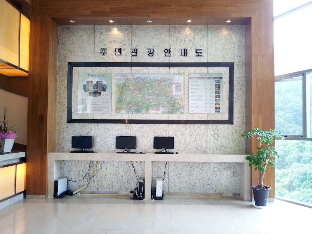 Фото High Castle Resort