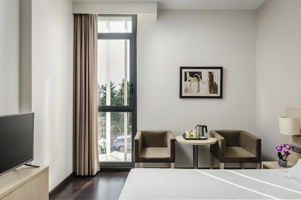 Фото Exe Barcelona Gate