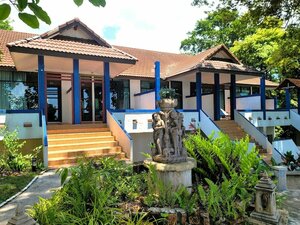 Гостиница Koh Chang Cliff Beach Resort