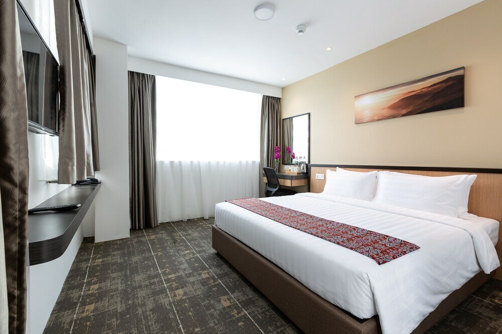 Фото Hotel 7 Suria