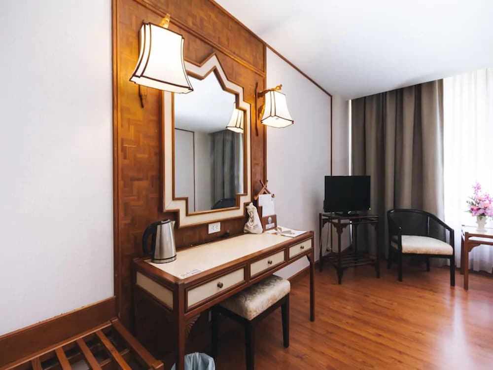 Фото Chiang Mai Orchid Hotel