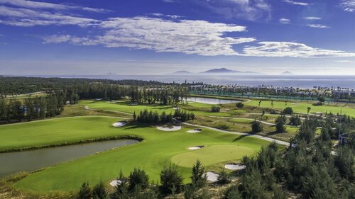 Гостиница Vinpearl Resort & Golf Nam Hoi An в Провинции Куангнам