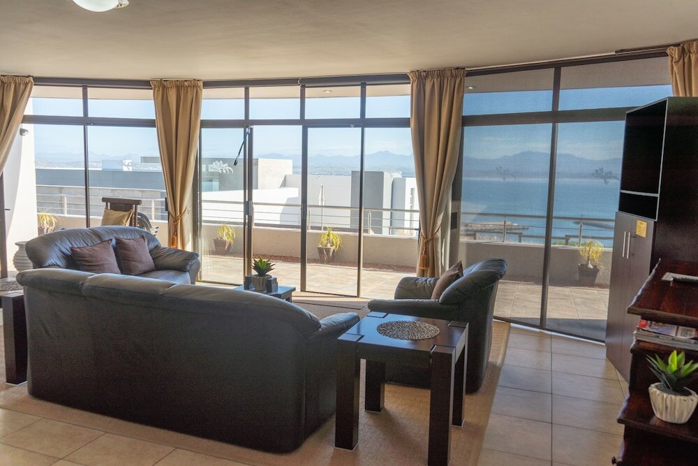 Фото Bar T Nique Guest House