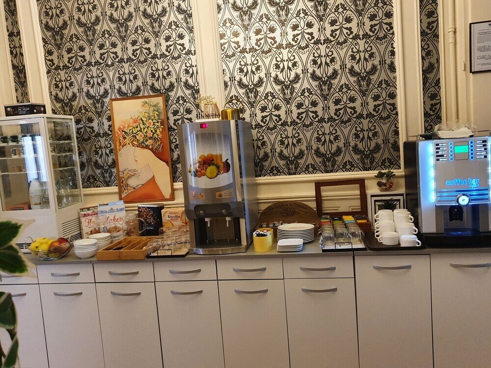 Фото Hôtel Riviera