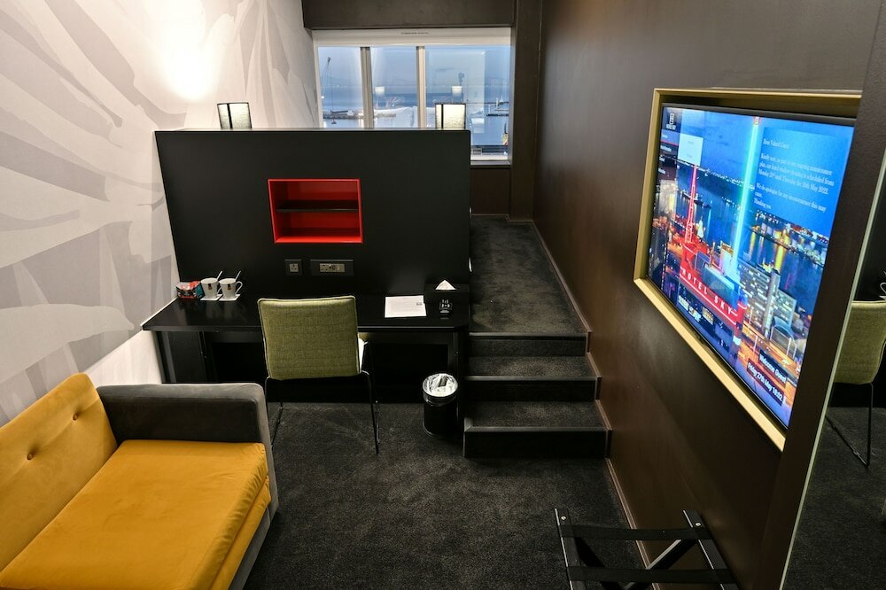 Фото Hotel Sky Cape Town