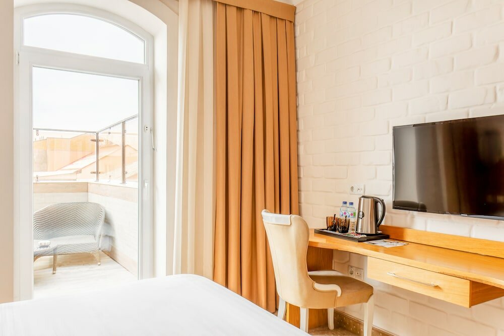 Фото Praga Hotel