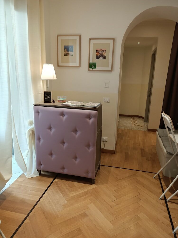 Фото Biancoreroma B&b