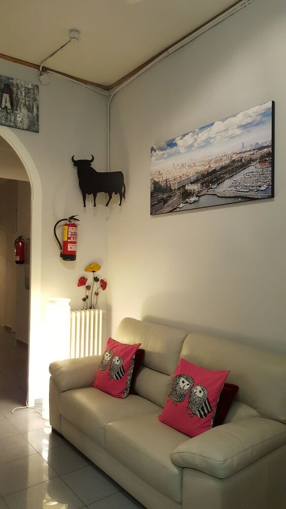 Фото Hostal Parisien