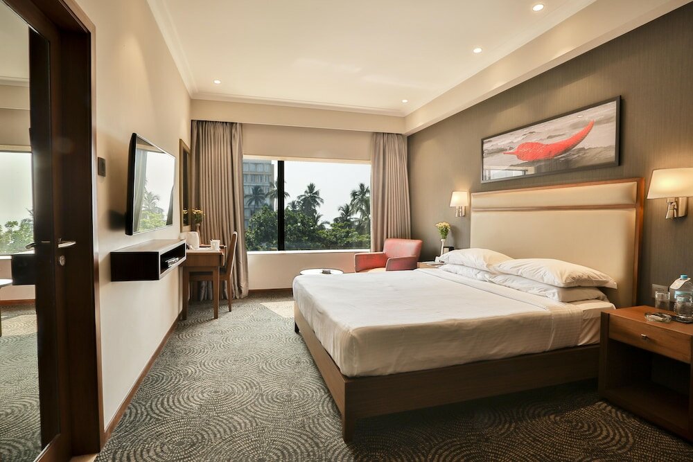 Фото Sun N Sand Hotel Mumbai