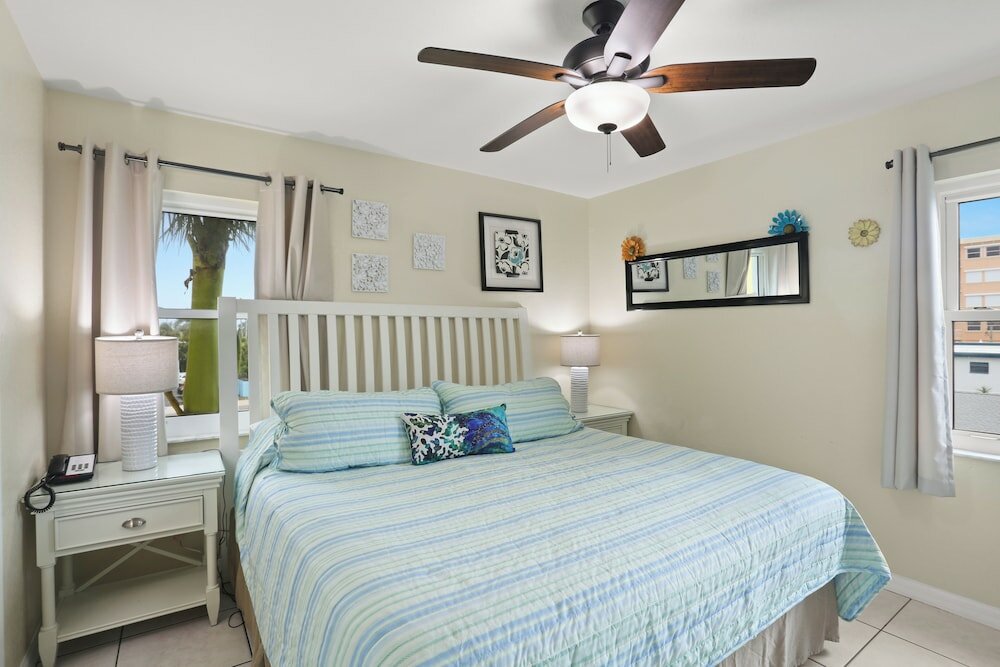 Фото Surf Beach Resort by Sunsational Beach Rentals