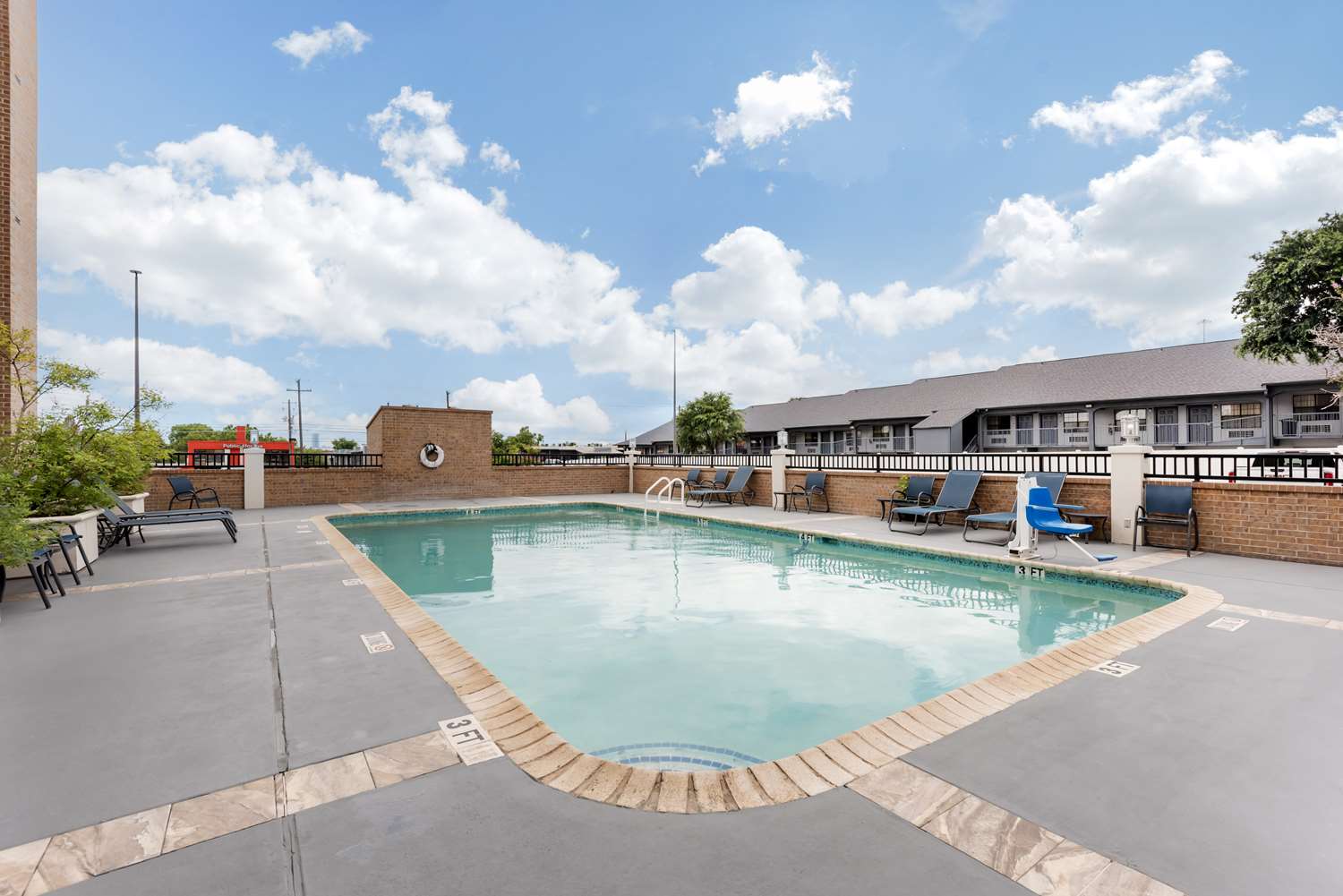 Фото Best Western Plus Austin Central