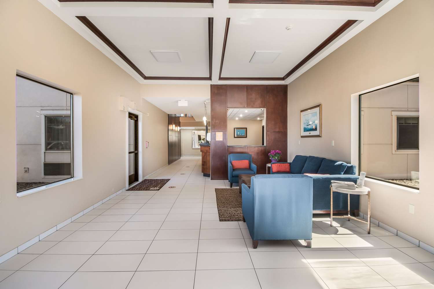 Фото Comfort Inn Newport