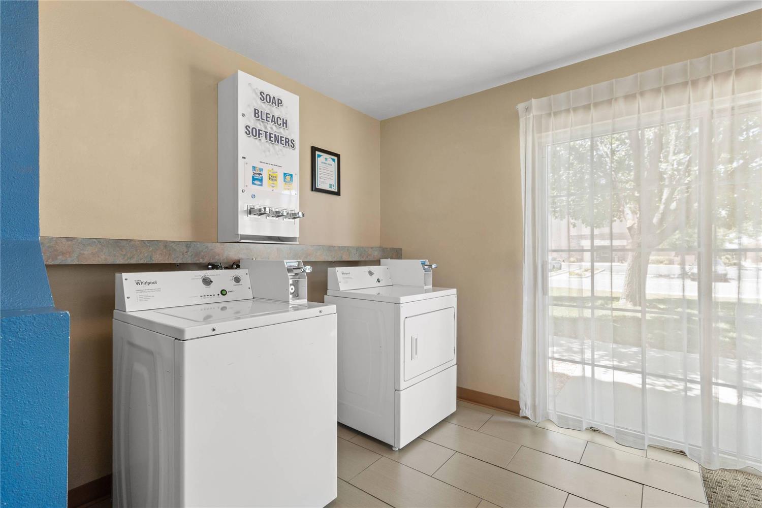 Фото Comfort Inn & Suites Lancaster Antelope Valley