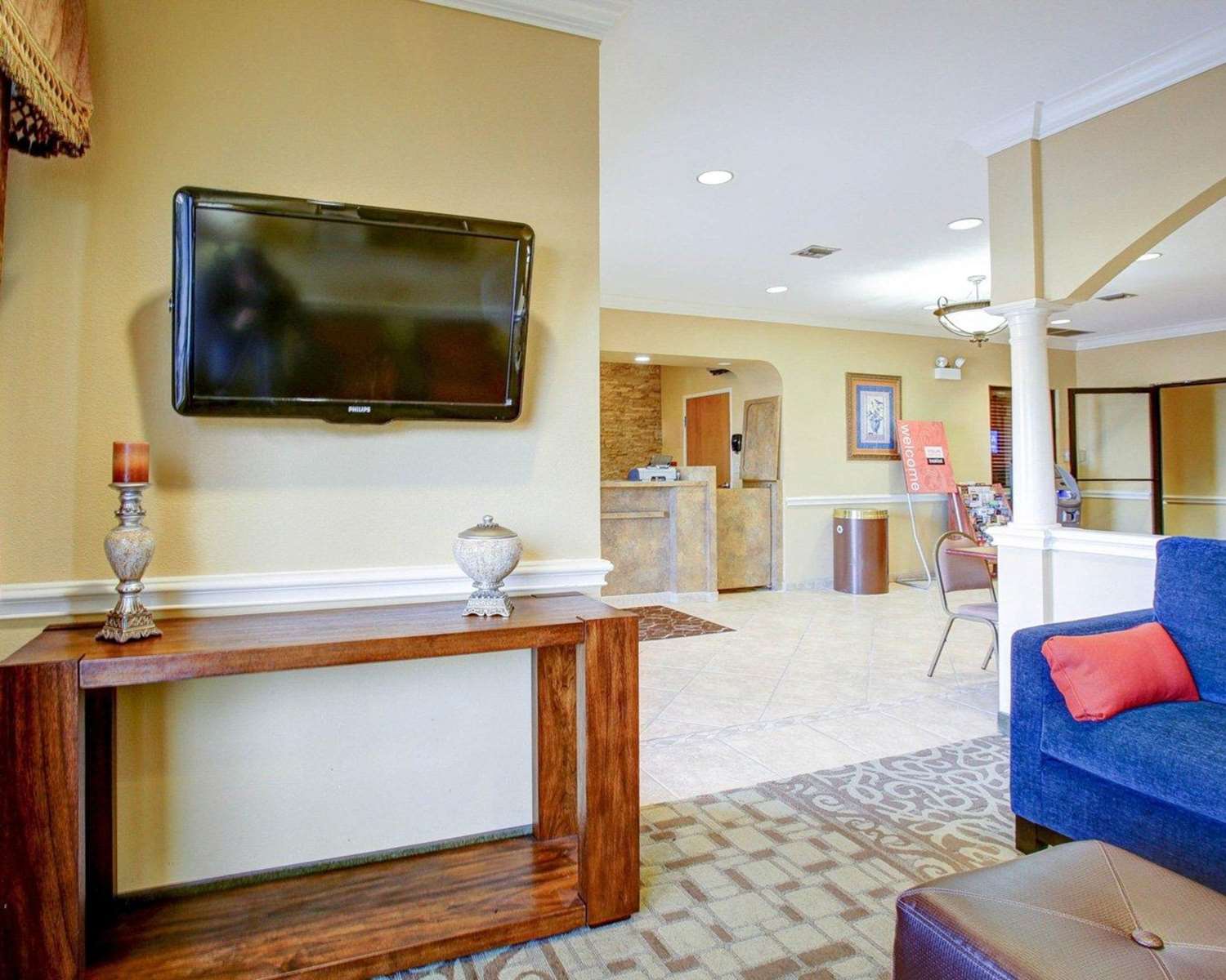 Фото Comfort Suites Brenham