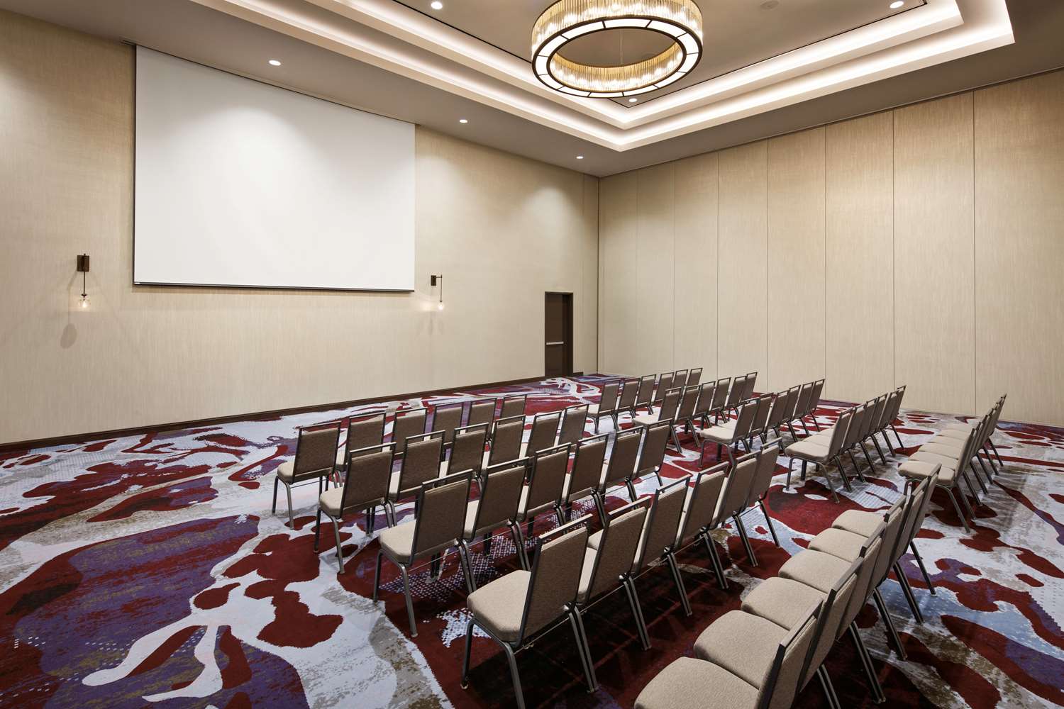 Фото Embassy Suites by Hilton Amarillo Downtown