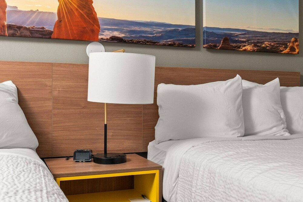 Фото Days Inn by Wyndham Albuquerque I 25