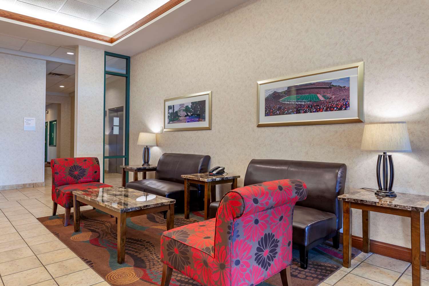 Фото Clarion Suites at the Alliant Energy Center