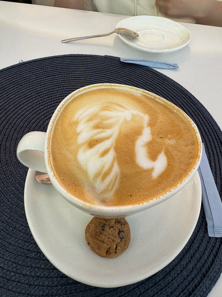 Coffee shop Oneshott coffee, Astana, photo