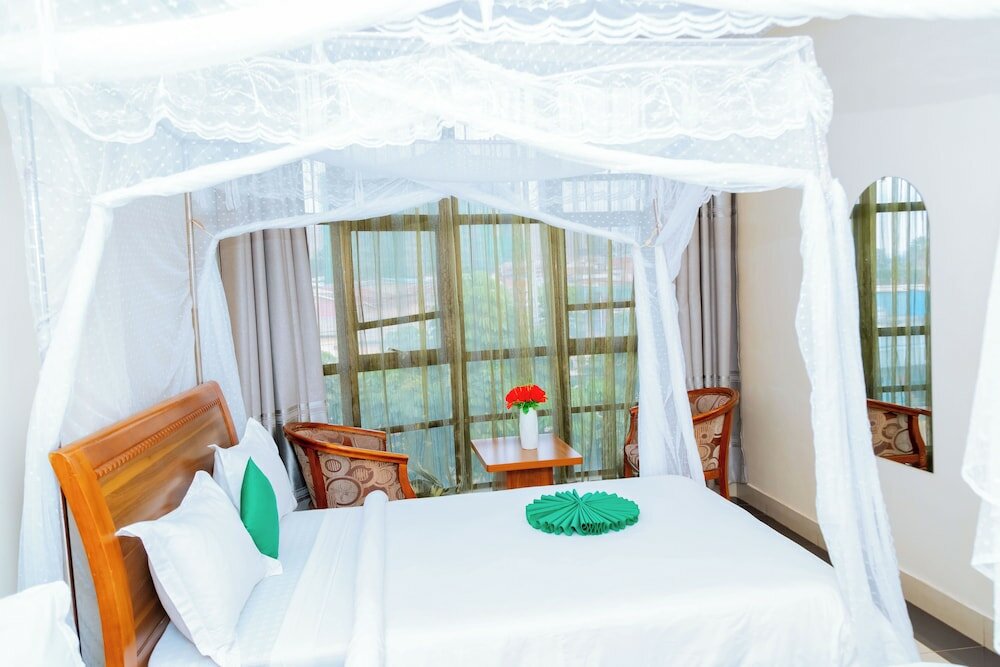 Фото Five to Five Hotel