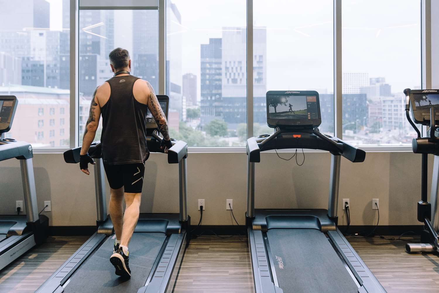 Фото Hampton Inn by Hilton Montreal Downtown