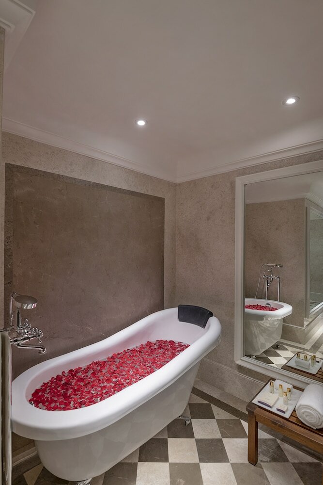 Фото Aurika, Udaipur - Luxury by Lemon Tree Hotels