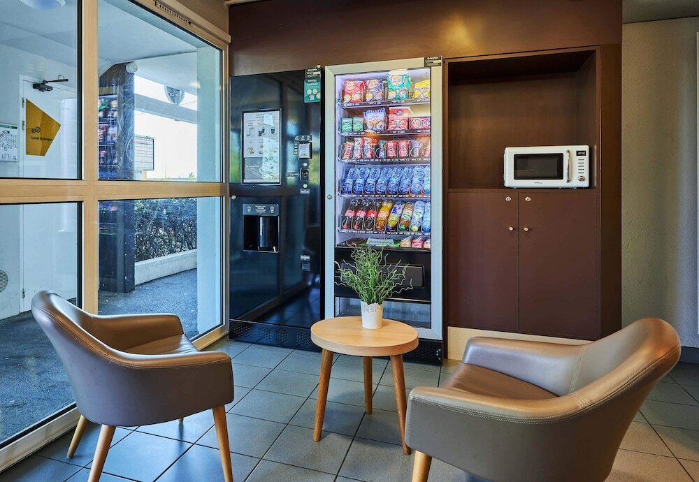 Фото B&b Hotel Caen Sud