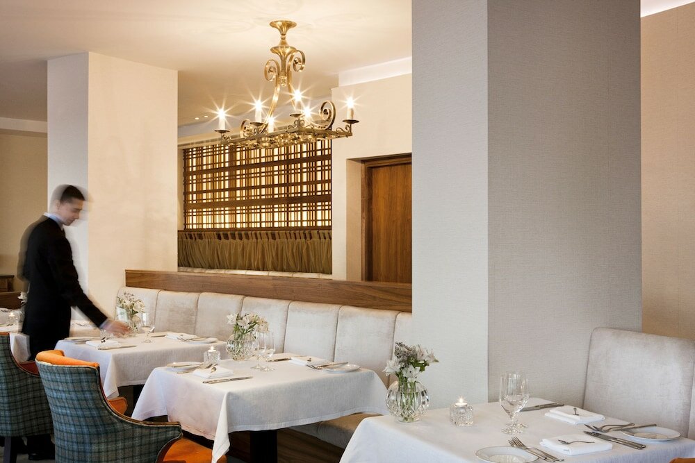 Фото Cliff House Hotel