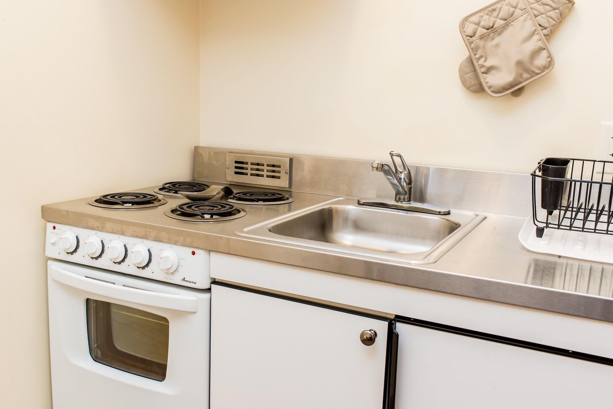 Фото Capt. 's Inn & Suites