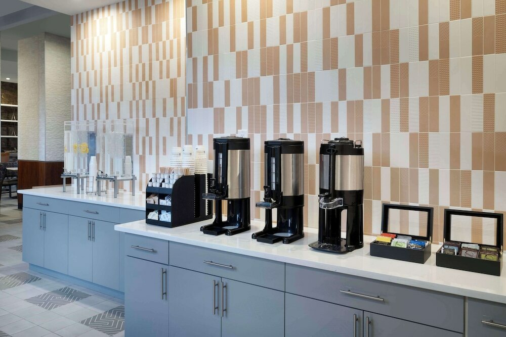 Фото DoubleTree by Hilton Long Island City New York