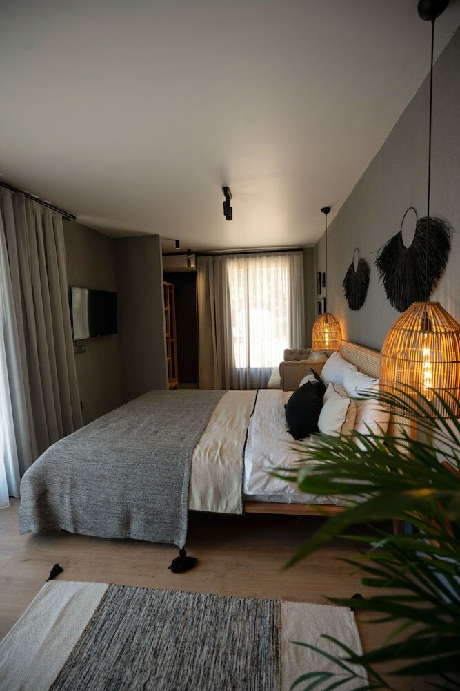Фото Alp Suites Pinehill