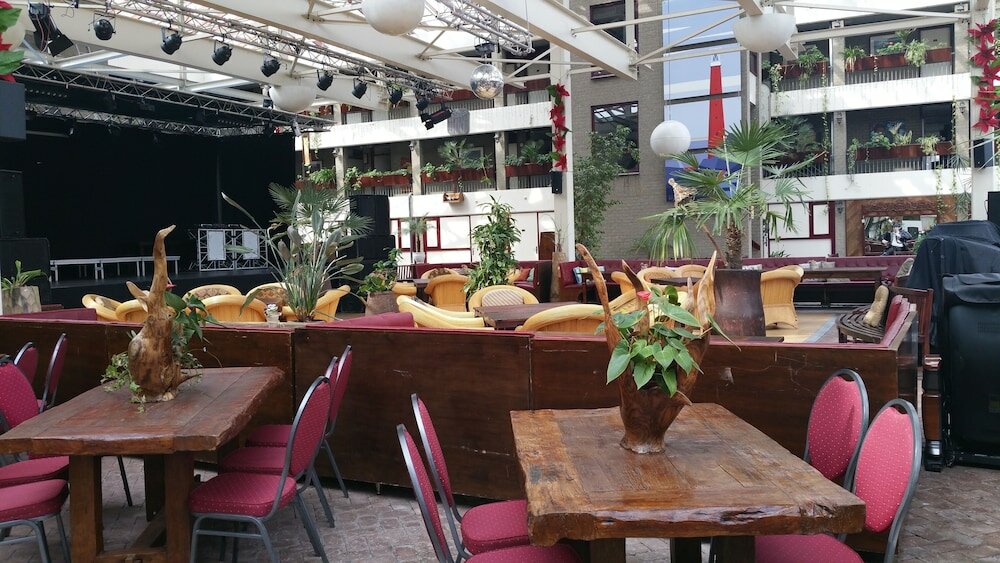 Фото отеля 1