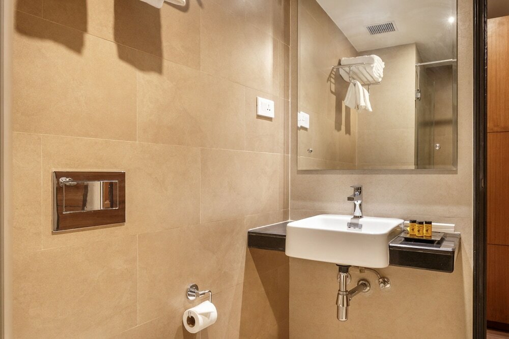 Фото Hotel Thrive A Tropical Courtyard