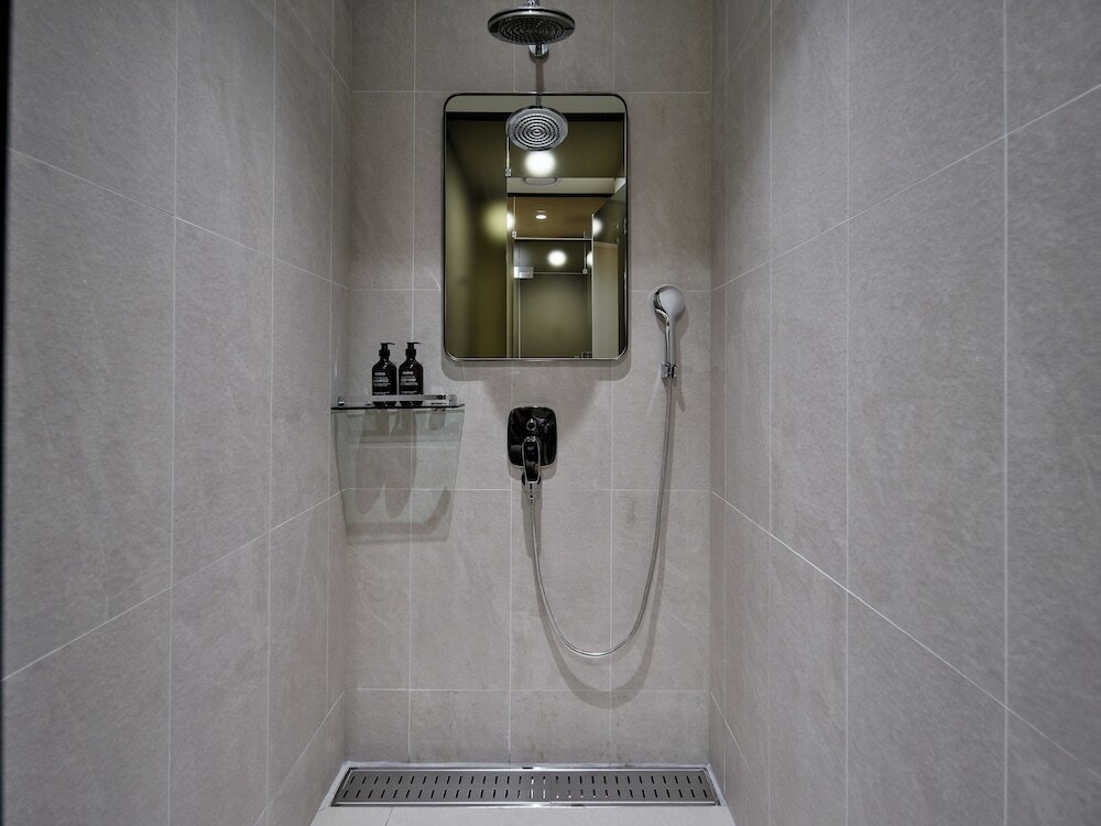 Фото Hotel The Botanik Sewoon Myeongdong