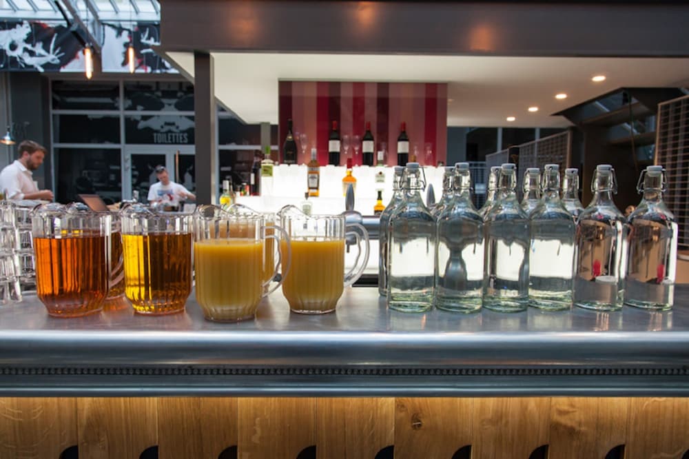 Фото St Christopher's Budget Hotel Paris