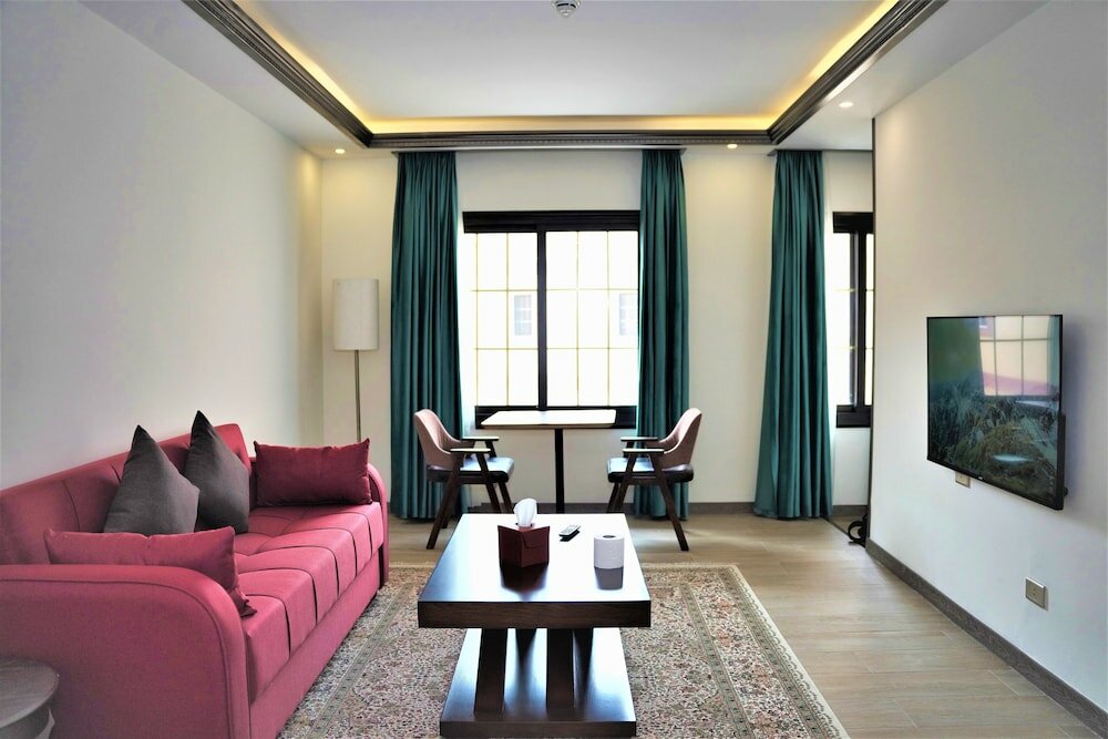 Фото Petra Canyon Hotel