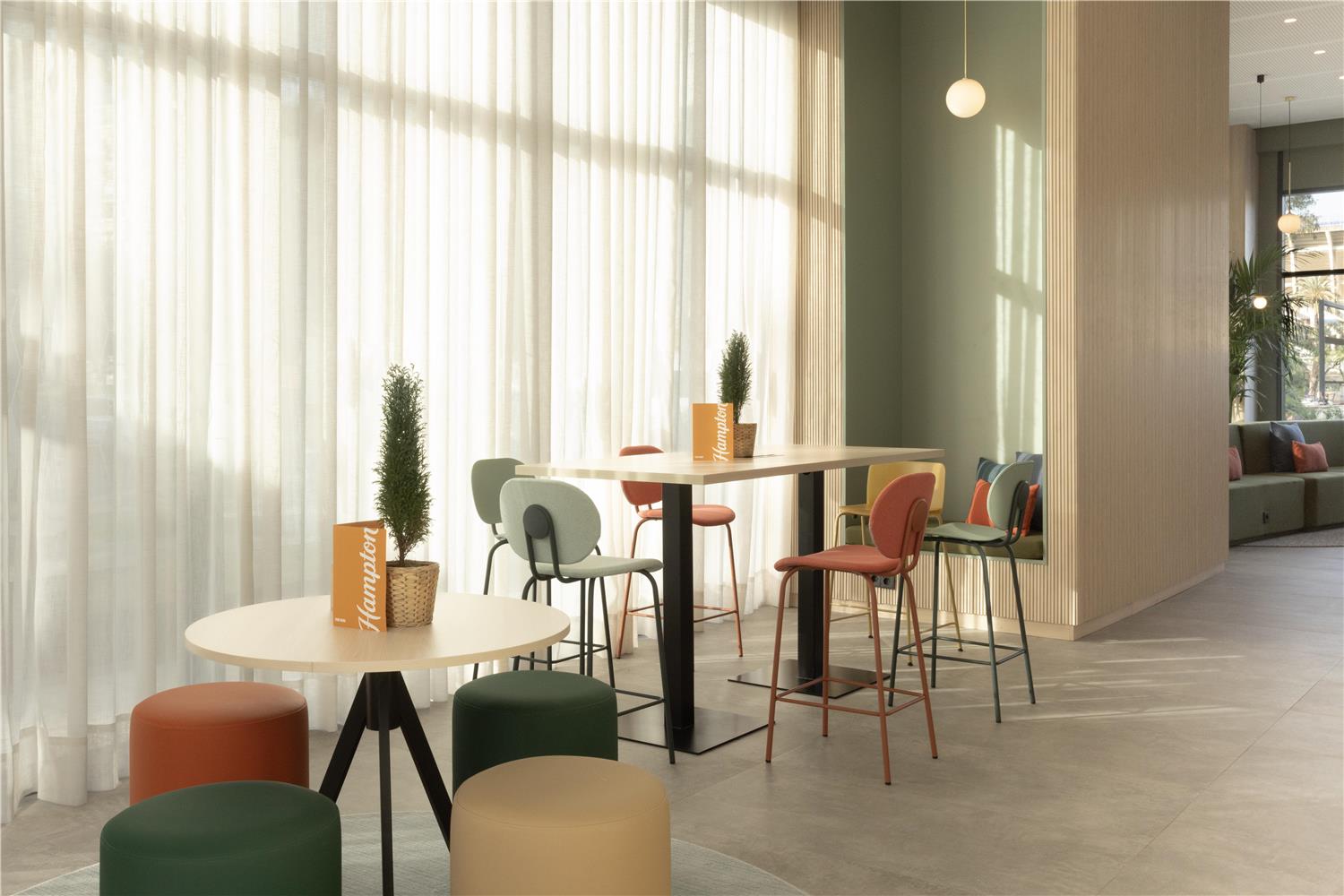 Фото Hampton by Hilton Malaga Martiricos