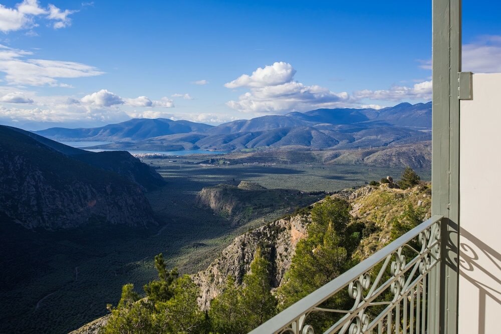 Фото V Hotel Delphi